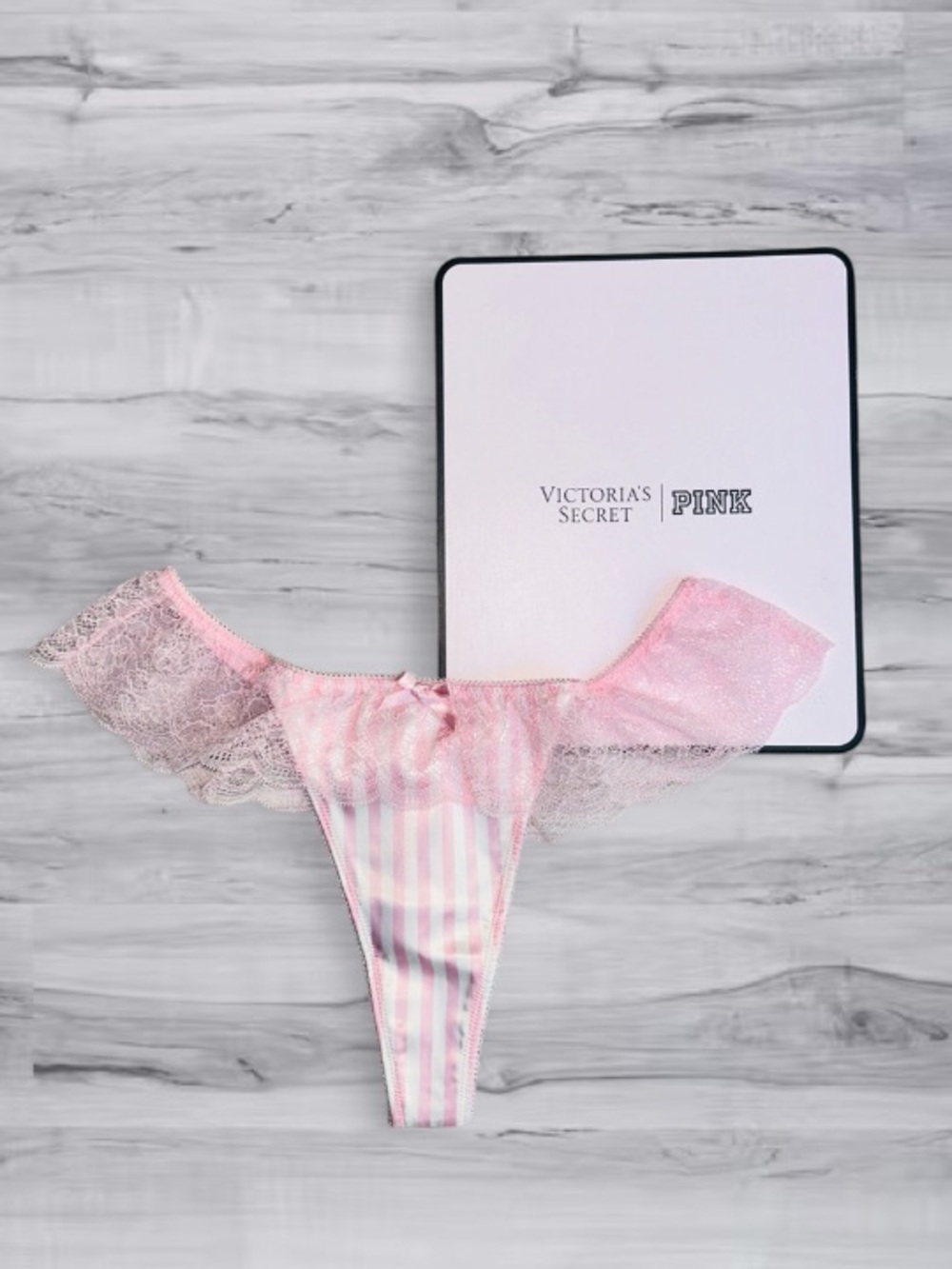 🆕⚜️ Tease Heritage Stripe Skirted Thong Victoria’s Secret Small NWT